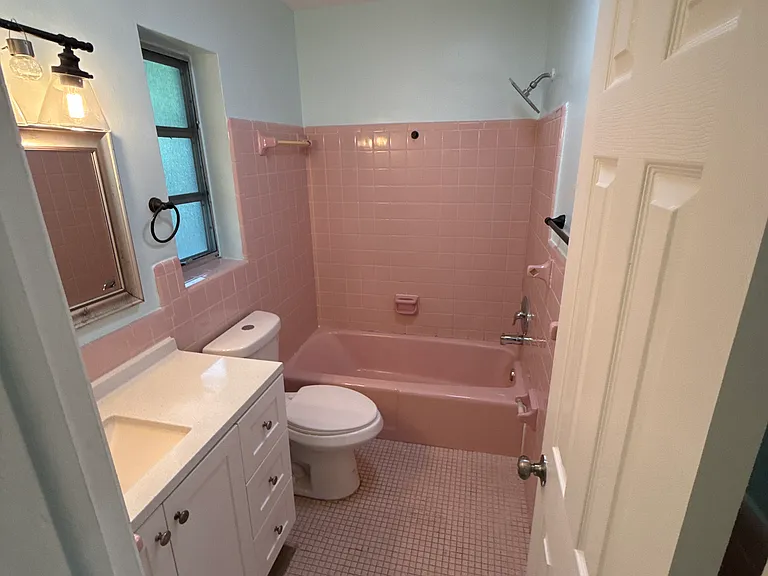 2247 Taylor St — Photo 12