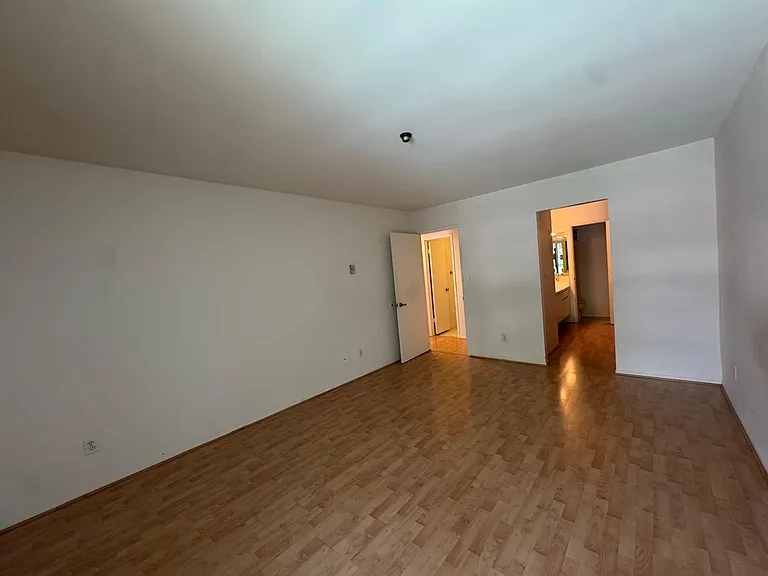 4900 Overland Ave #260 — Photo 7