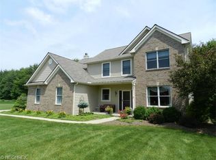 25716 Meadow Trl, Columbia Station, OH 44028