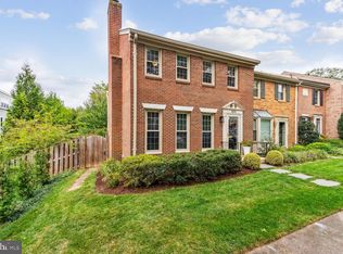 10531 Assembly Dr, Fairfax, VA 22030