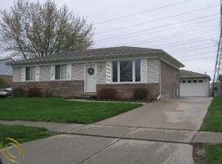 9898 Jackson St, Van Buren Township, MI 48111