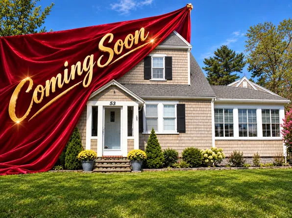 53 Main Ave, Wareham, MA 02571