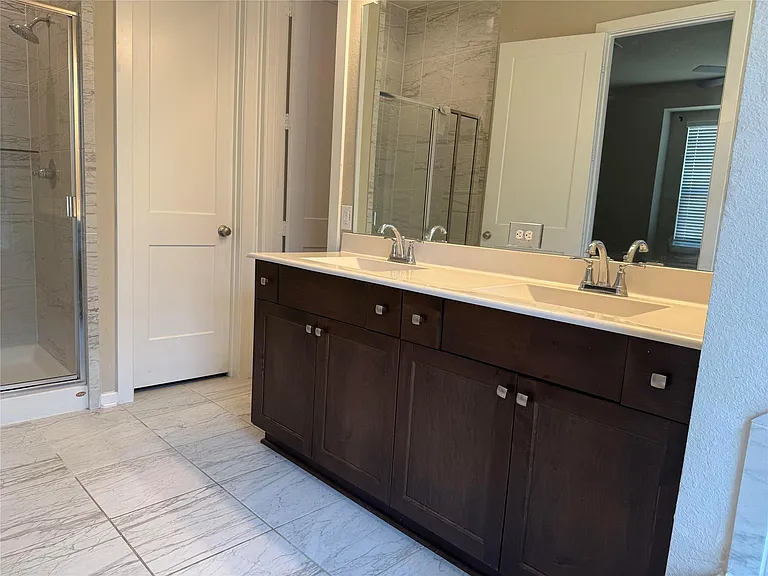 21535 Reserve Hill Ln — Photo 8
