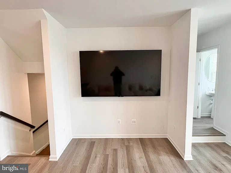 357 Andrew Ct — Photo 23