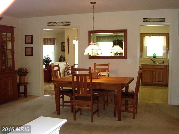 4th image of 303 Eastfield Pl