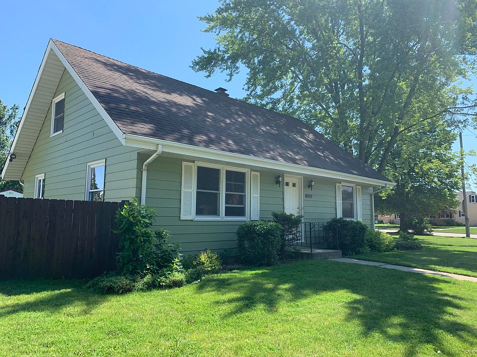 2nd image of 8237 25th Ct