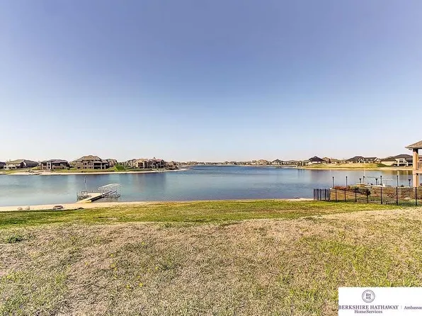 24512 Mason St, Waterloo, NE 68069