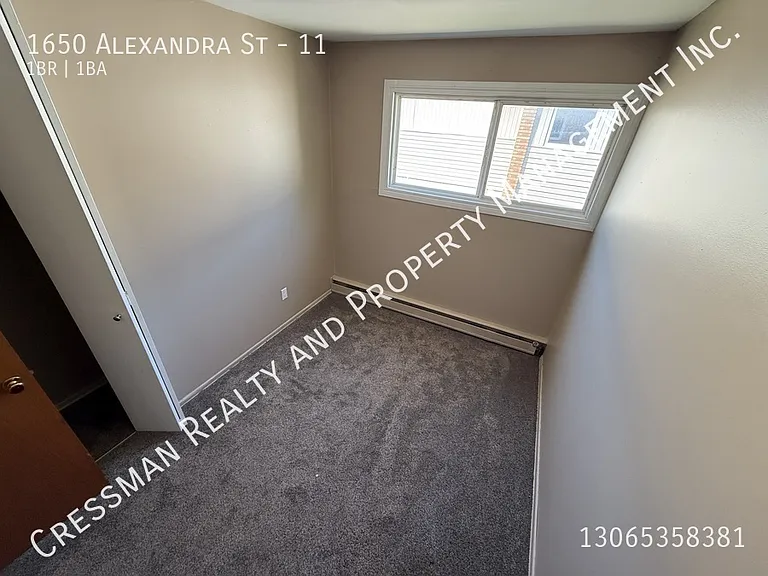 1650 Alexandra St #11 — Photo 5