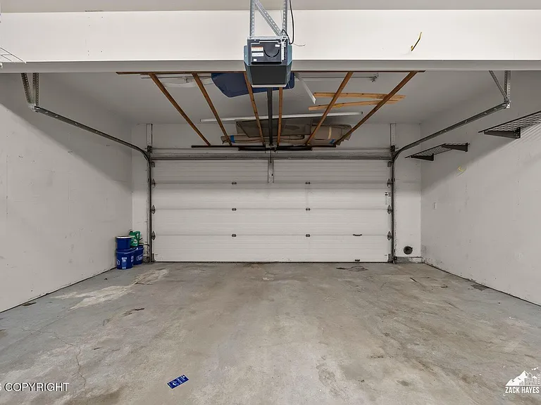 635 Pearl Dr — Photo 37