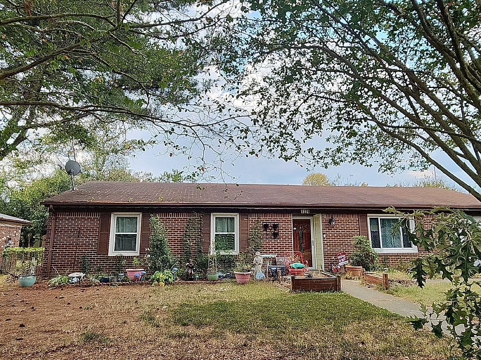 1st image of 1229 Lake Taylor Dr