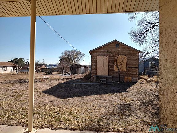 4th image of 2701 Mountain View Dr