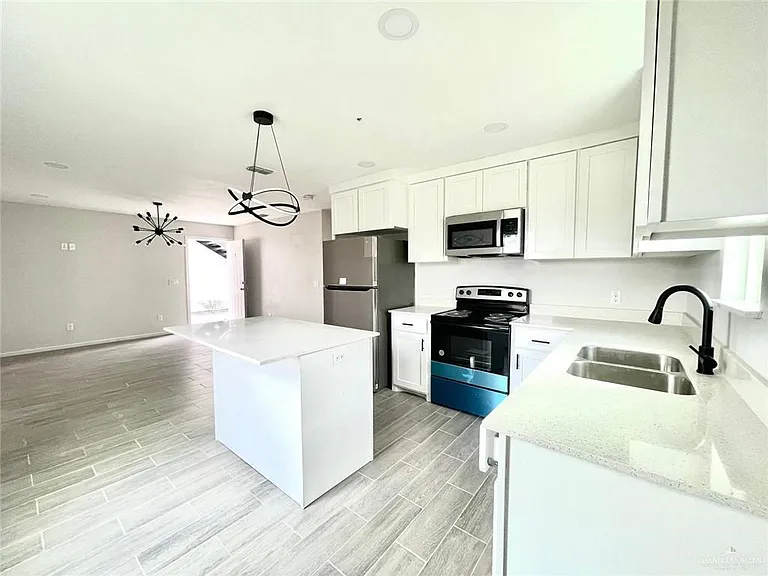 3516 S Dominique Dr #2 UPSTAIRS — Photo 5