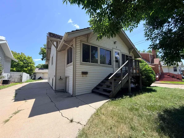 7 S Maple, North Platte, NE 69101