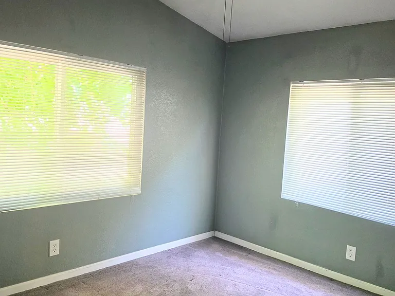 39805 Newport Rd — Photo 17
