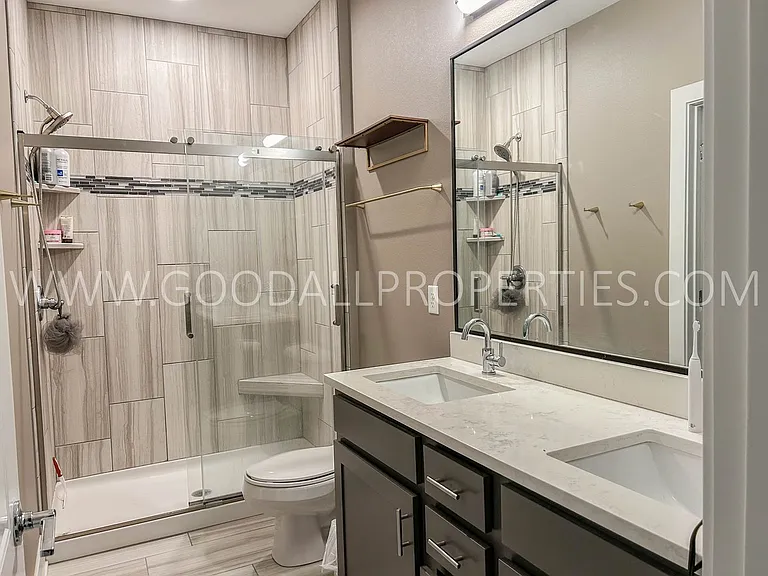 310 NE Bobcat Dr — Photo 12