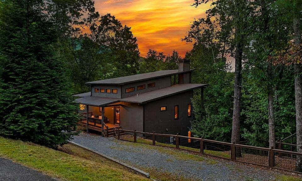 1st image of 78 Deer Crest Rd