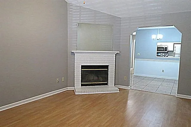 2 bed, 2.0 bath, 991 sqft, $1,400 — Photo 3