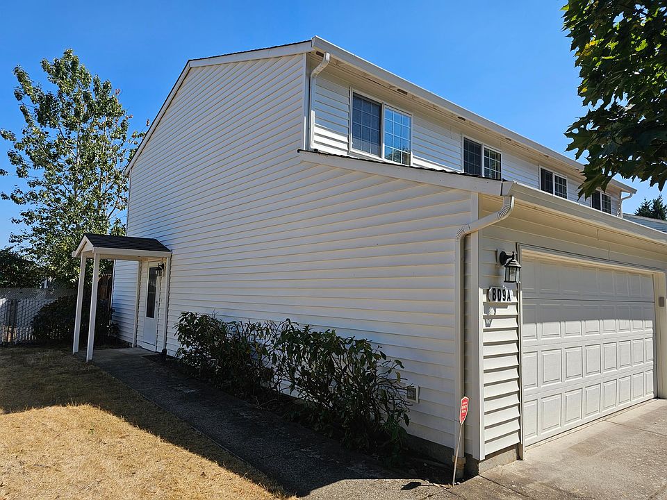1st image of 809 SE 153rd Ave #A