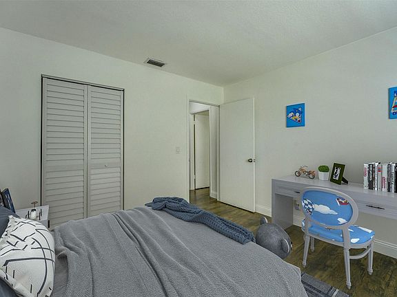 4th image of 11320 N 51st Court