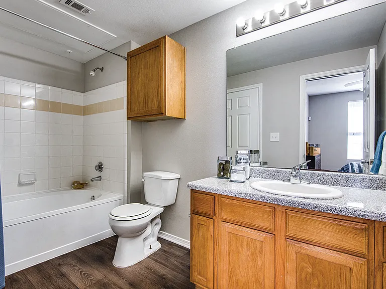 Kensley Apartment Homes — Photo 10