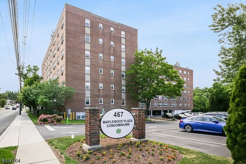 1st image of 465-73 Valley Street Unit 3C #3C