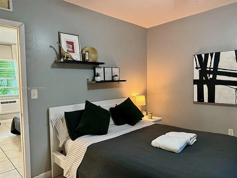 1130 NE 81st St #3 — Photo 13