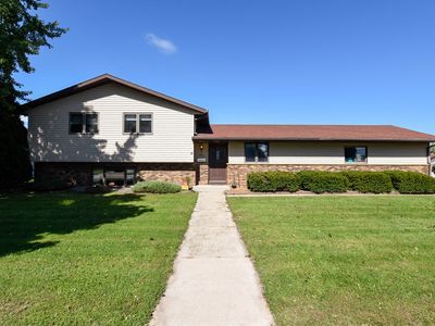 200 Main St, Belgium, WI, 53004
