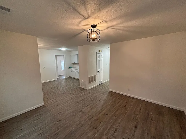 314 W Insley Ave — Photo 11