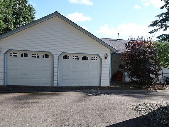 5th image of 420 E Leeds Dr