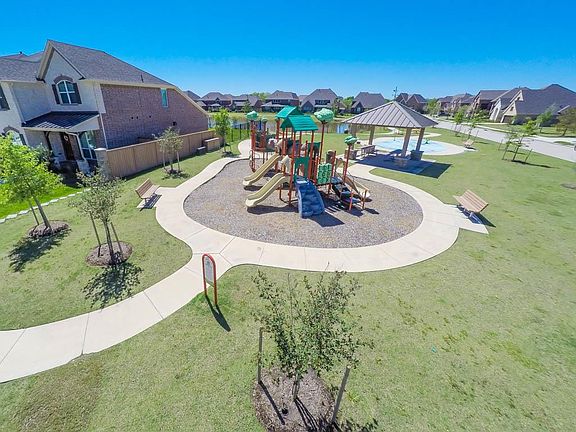 3rd image of 3021 Rocky Point Dr
