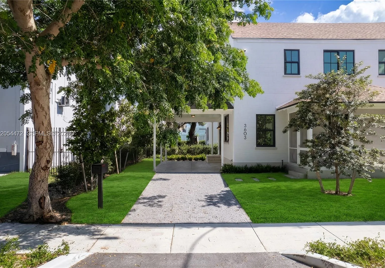 Frow Homestead — Photo 1