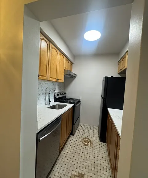 43-49 Van Wagenen Ave #3F — Photo 7