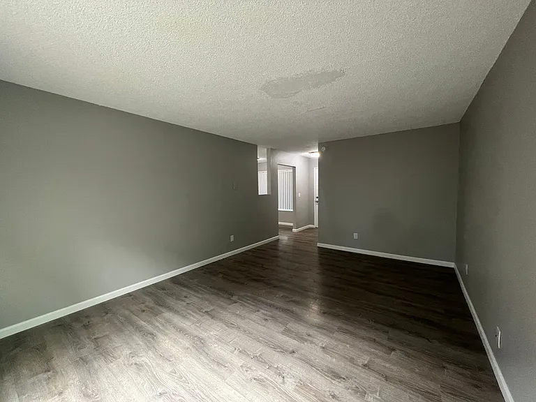 Cape Manor — Photo 29