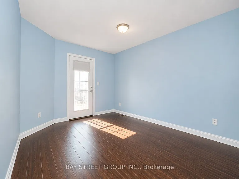 506 Bur Oak Ave — Photo 9