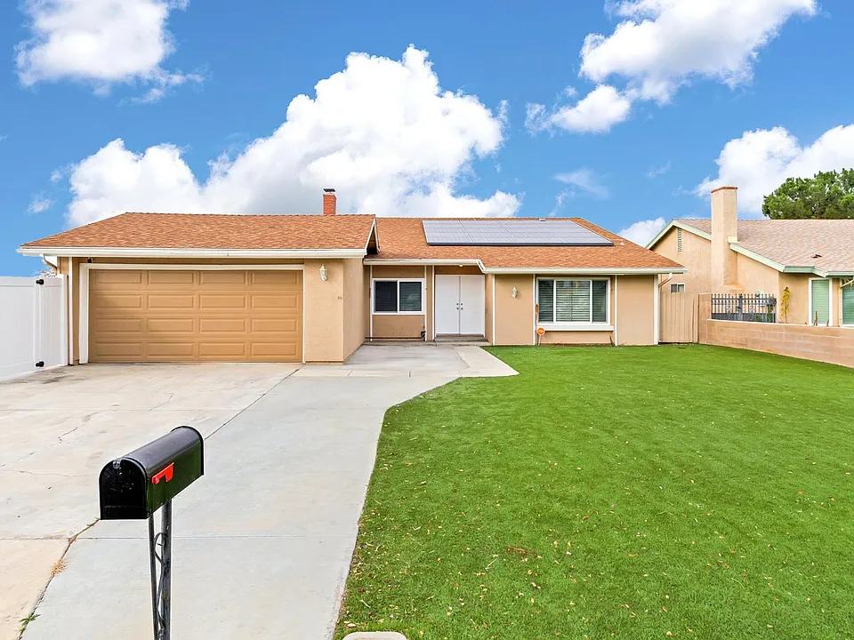26801 Jackie Dr