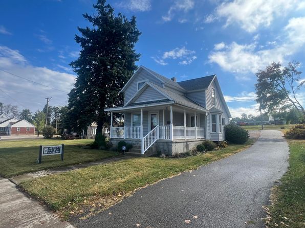 1046 N Main St, Bellefontaine, OH 43311