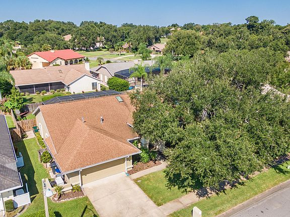 2nd image of 3868 Wethersfield Cir
