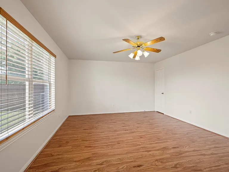 12202 Mardi Gras Dr — Photo 15