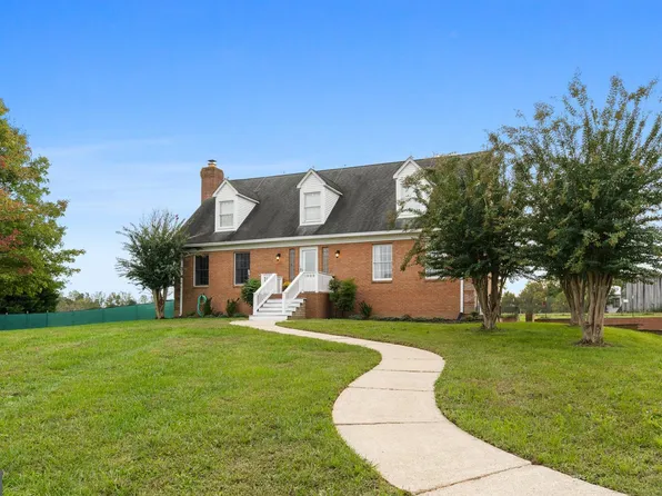 25599 Petal Ct, Mechanicsville, MD 20659