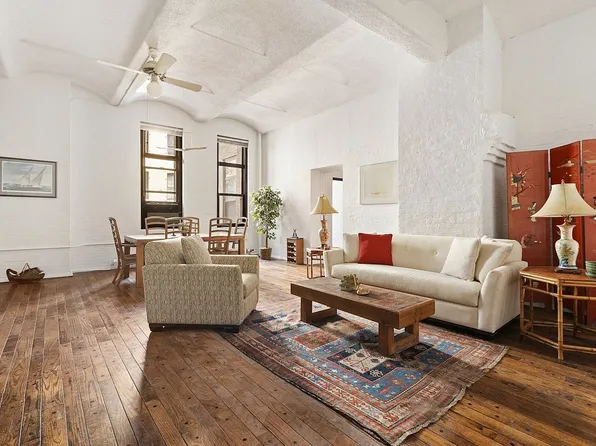 161 W 15th St APT 3A, New York, NY 10011