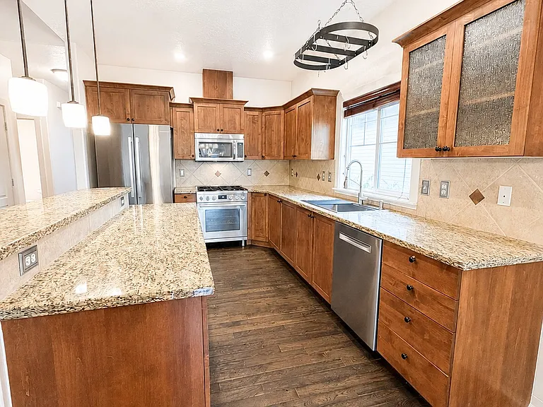 Kitchen 2