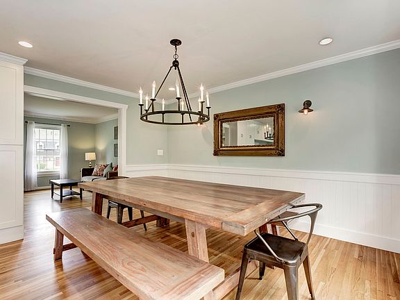 4th image of 4809 Hornbeam Dr