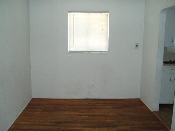 2nd image of 411 Mesa St SE