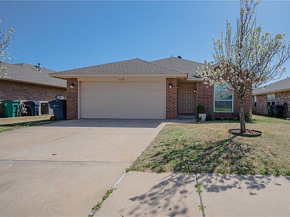 2nd image of 616 Rosemoor Ct