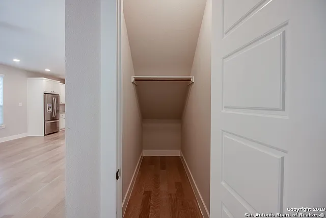 140 Claremont Ave #102 — Photo 22