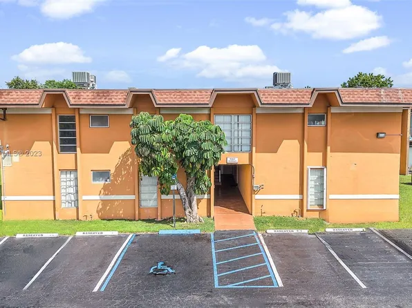 9453 SW 76th St APT S5, Miami, FL 33173