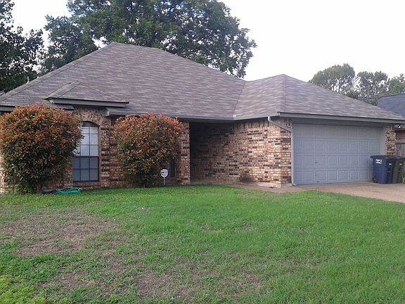 2nd image of 1937 Ashley Dr