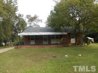 907 Newcombe Rd, Raleigh, NC 27610