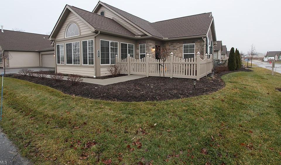 1st image of 1929 Fairways Dr