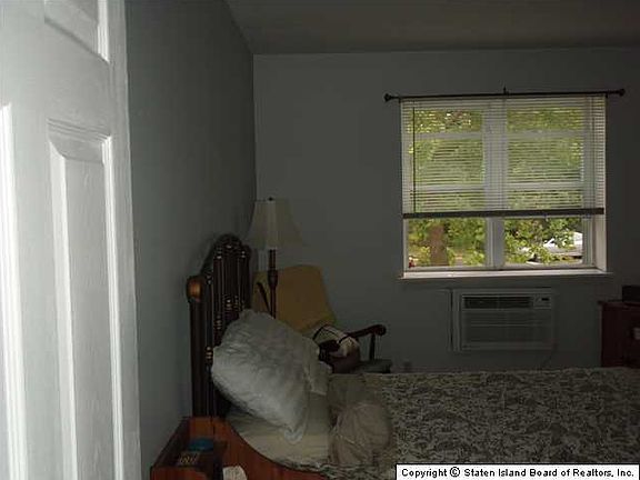 3rd image of 12 Bay Ter APT 1C